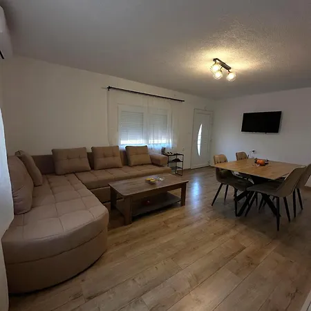 Vikendica Markic Ljoljici